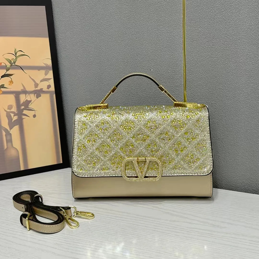 2025 Summer New Bags for Women: Fashionable, Versatile, Minimalist, Trendy, and niche Design, Single Shoulder Crossbody Bag
