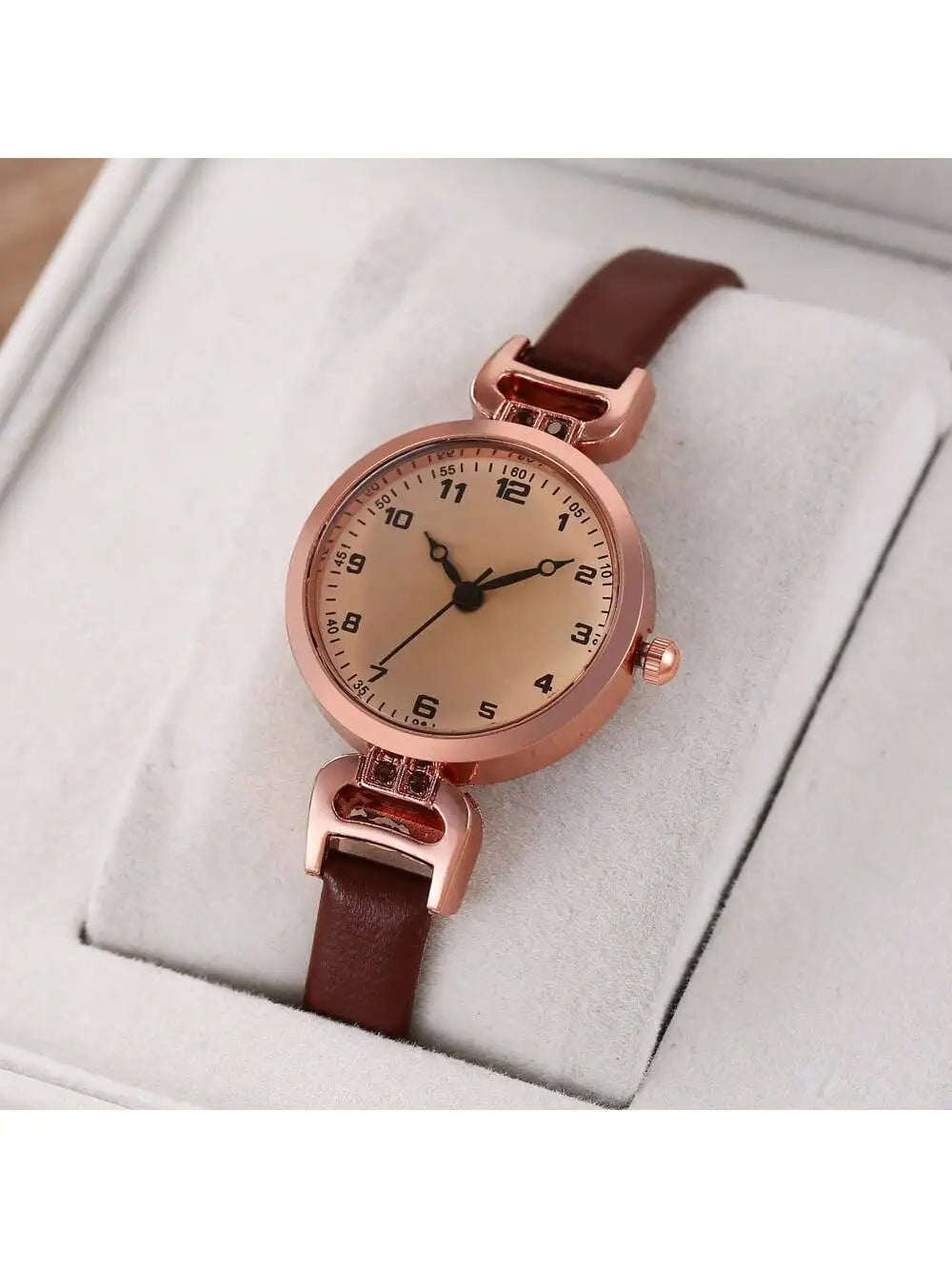 1 pcs watch for women, student ins, high aesthetic value, light luxury, British style, small dial, women's quartz watch