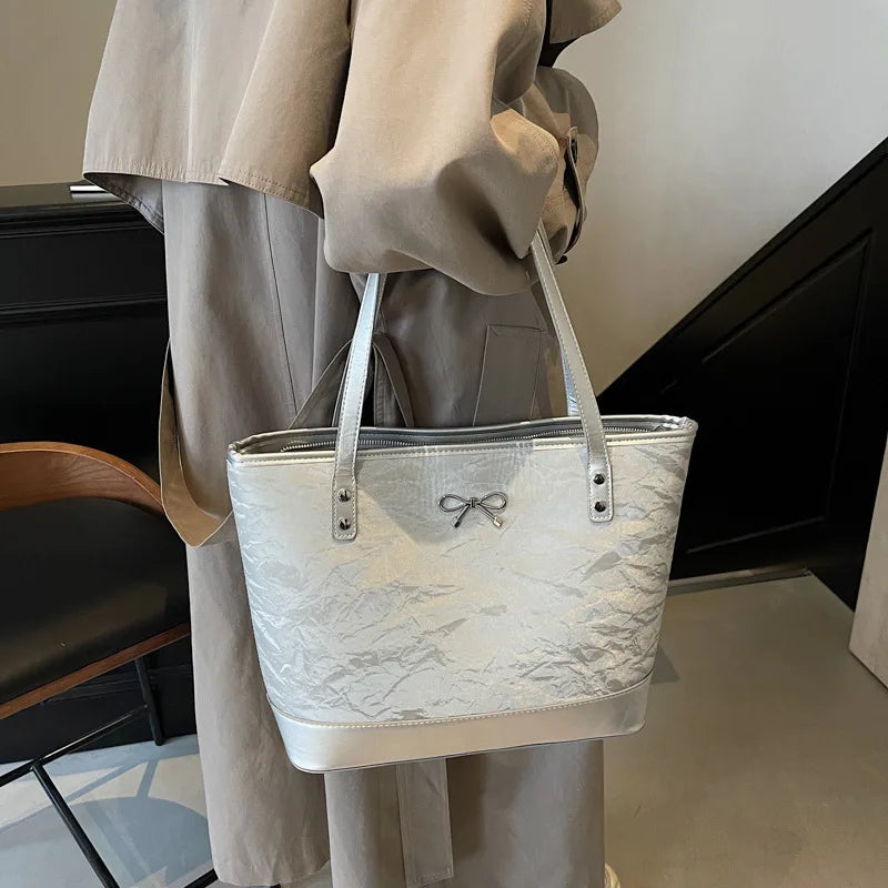 New Large Tote Bag for Women Fashionable Spacious Shoulder Bag High-Quality Work Commuter Purse Versatile Casual Handbag Ladies