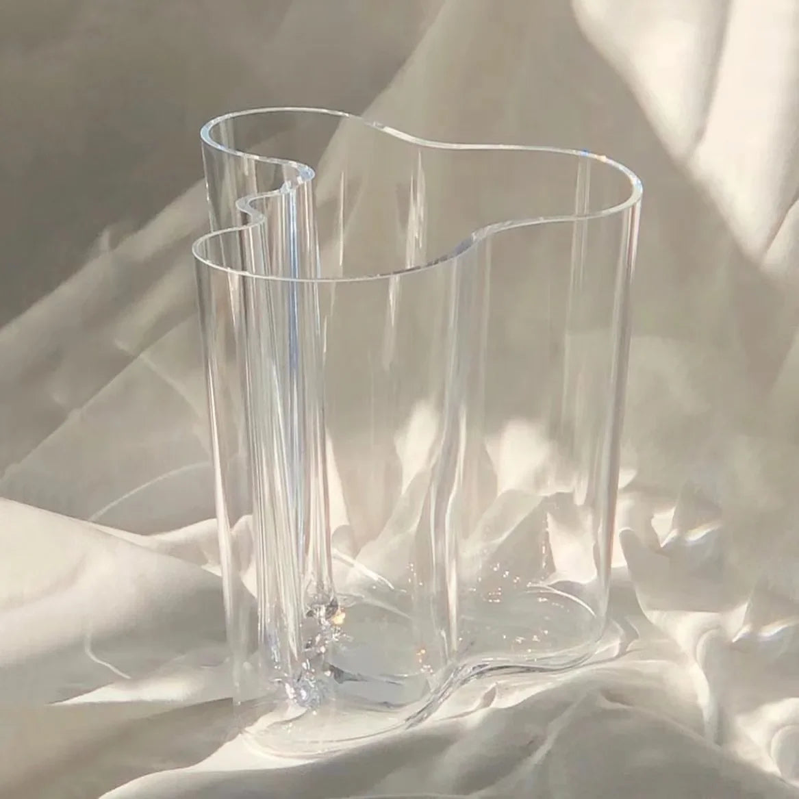 Handmade Blown Glass Vases In Lakes, Simple and Creative Dining Table, Living Room, Decorative Flower Ware