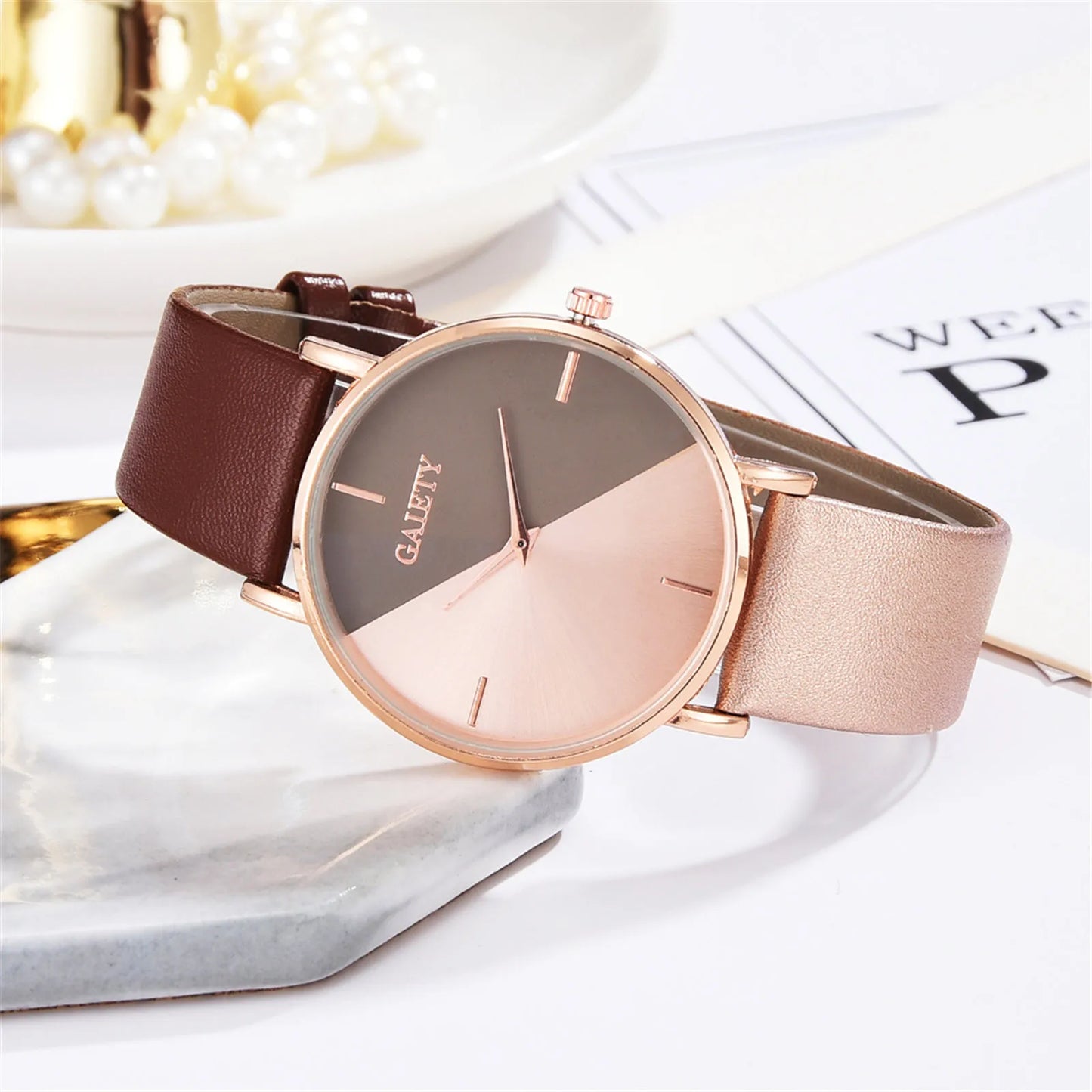 Women'S Watch Set Luxury Fashion Light Luxury Geometric Stitching Quartz Style Pu Leather Strap Round Dial Women'S Gift