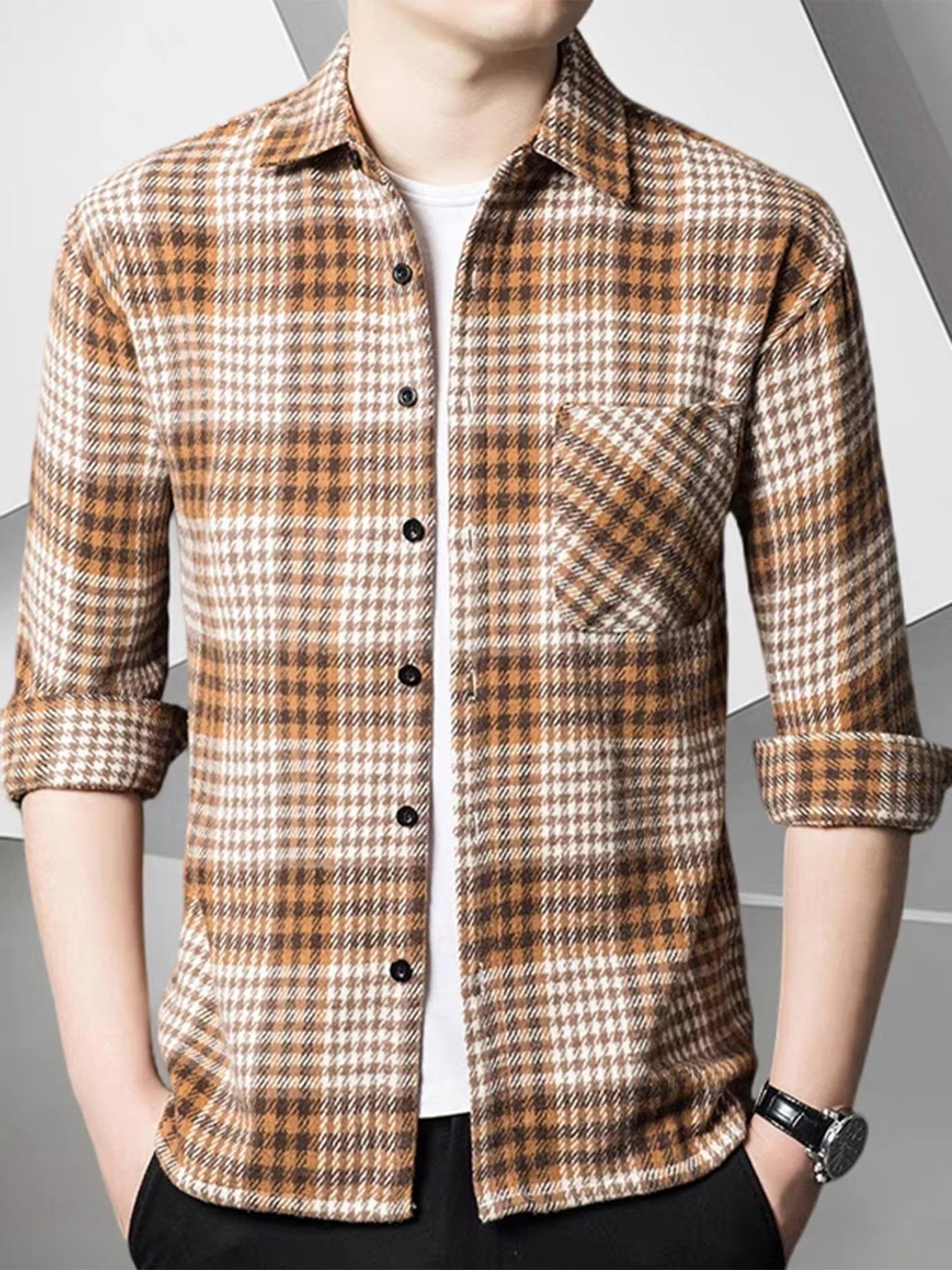 Men's long-sleeved corduroy shirt; spring new men's clothing; high-end feeling, stylish and casual shirt.
