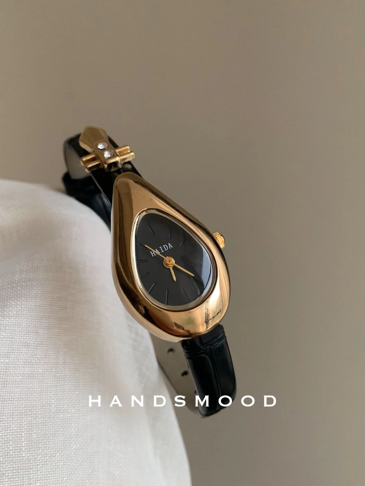 2025 new new vintage women's watches leather design bracelet fashion retro elegant quartz watches for women