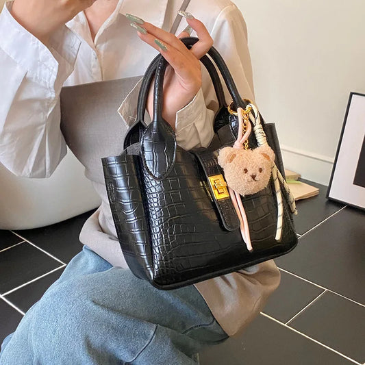 Hand-held Bucket Bag for Women 2025 New Trend Fashion Internet Celebrity High-end Sense Single Shoulder Crossbody Handbag