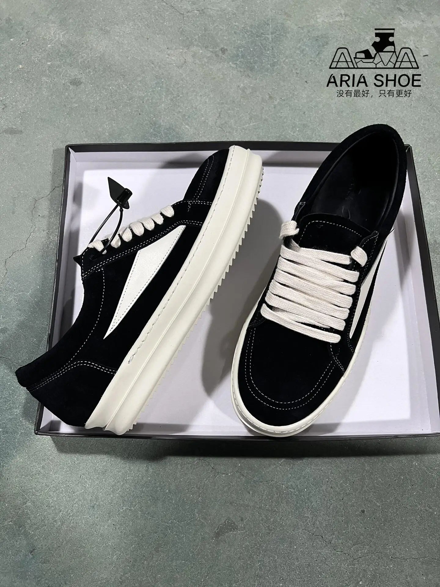 Brand Classic Design Shoes Men Owen Shoes Women Low Top Black Cow Suede with White Leather Outside RO Retro Casual Flat Sneakers