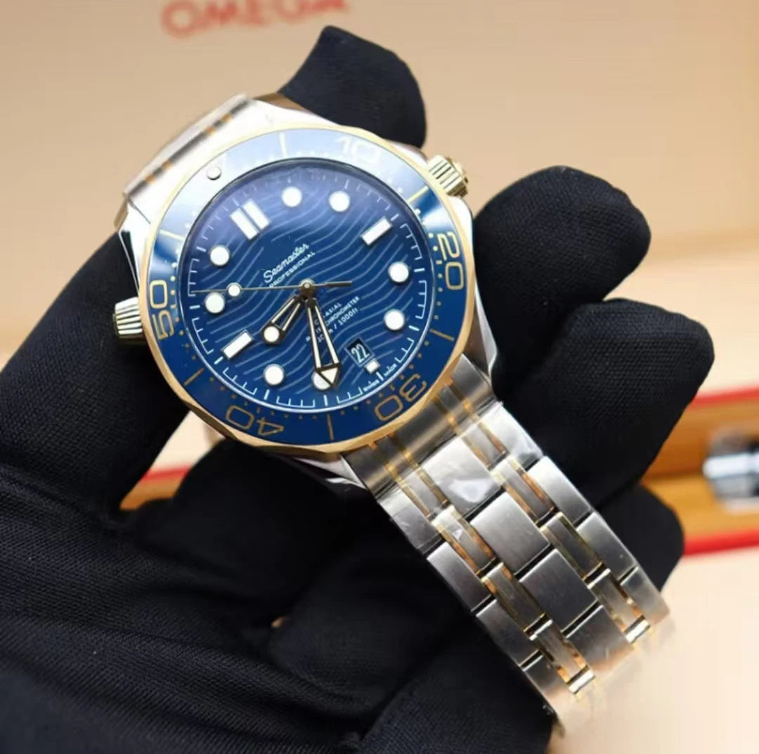 Men's fashion watches can be customized with logos