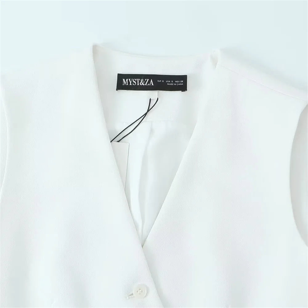 2025 new women's clothing casual elegant design sense European and American retro series asymmetrical vest