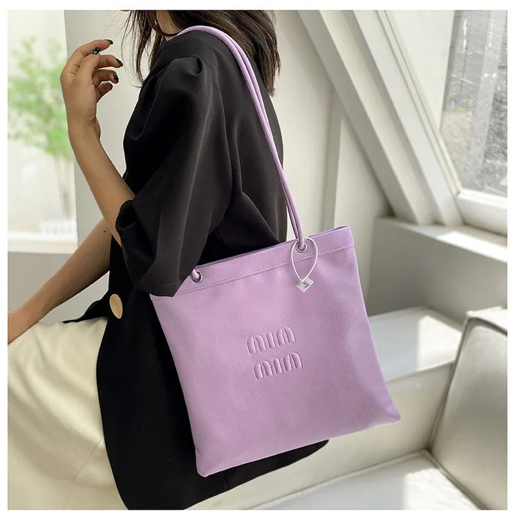High - End and Stylish Large - Capacity Commuting Bags for Women. Casual, Fashionable, Versatile Shoulder Bags and Tote Bags