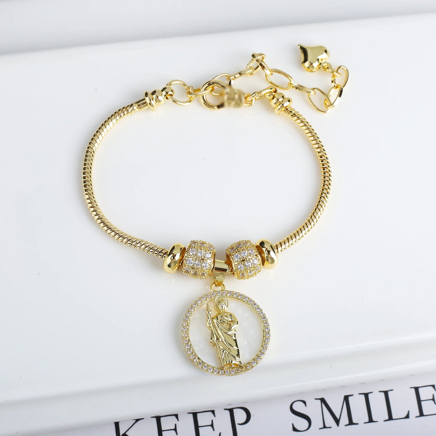 Jewelry 2024 Luxury new 5 leaf grass bracelet Women's wedding party bracelet Unique chain woven accessories