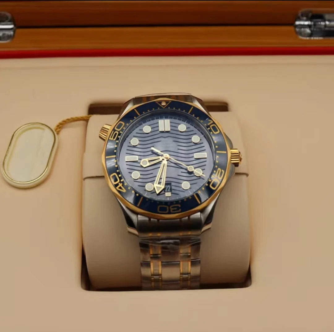 Men's fashion watches can be customized with logos