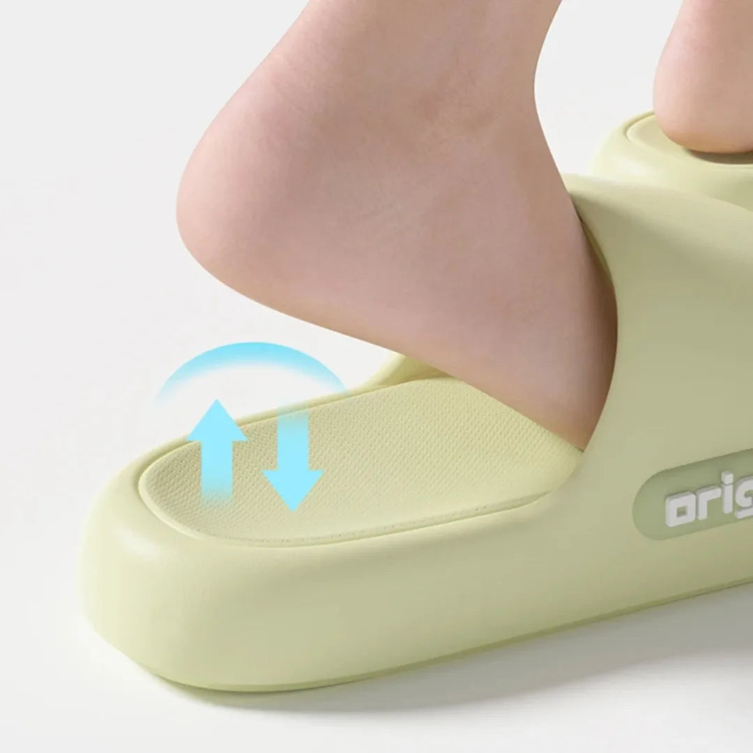 2025 Summer Platform Cloud Slippers Women Comfy Solid Color Soft Sole EVA Pillow Slides Woman Couple Non Slip Beach Flip Flops