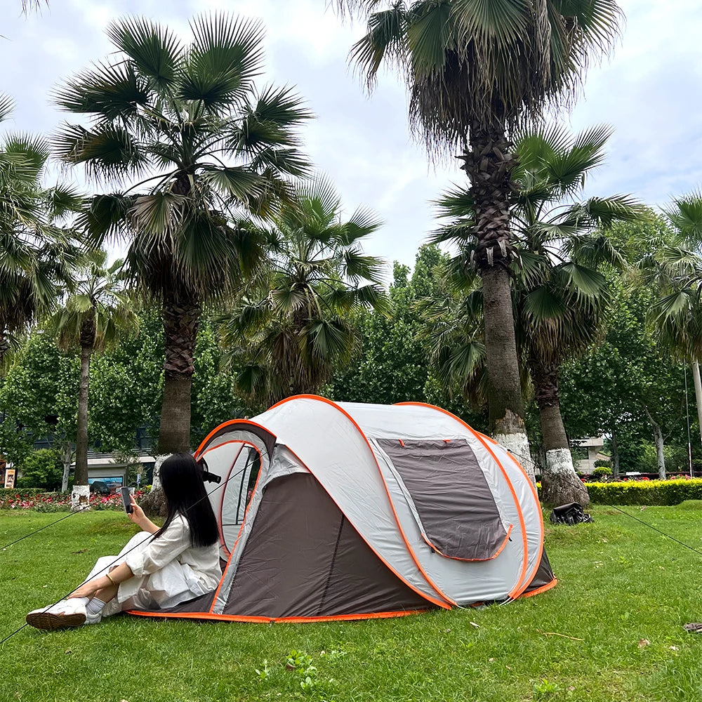 A pop-up tent for family trips, waterproof sun-proof camping tent, portable outdoor tent camping and hiking trips