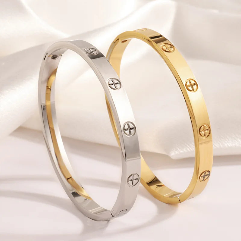 Fashion stainless steel cross pattern bracelet, luxurious trendy and simple design Bracelet men and women Couple jewelry gift