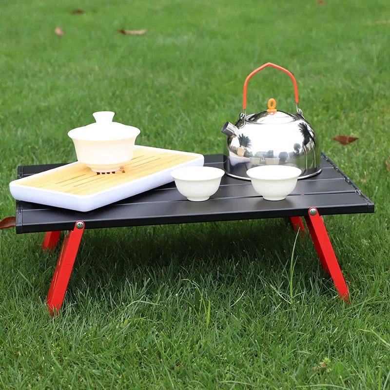 Portable Folding Aluminum Alloy Light Weight Outdoor Furniture Camping Hiking Desk Traveling Outdoor Picnic Table