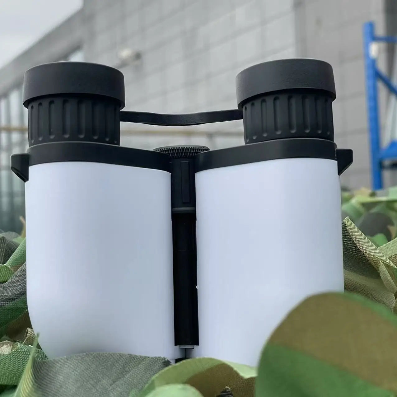 Binocular 10X25 Retro style outdoor lightweight equipment, suitable for outdoor hunting, mountain climbing