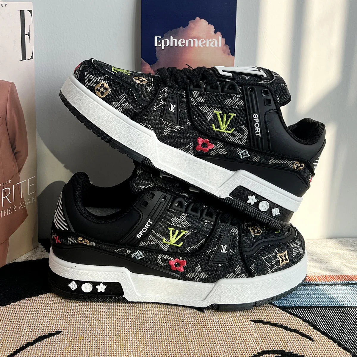 New Men's and Women's Black Platform Casual Shoes High Street Men's and Women's Bread Shoes Increase Lovers' Casual Shoes Women