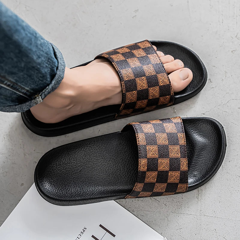 Men's Slippers 2025 Summer Outer Wear Men's Non-Slip Anti-Odor Casual Outdoor Beach Slippers