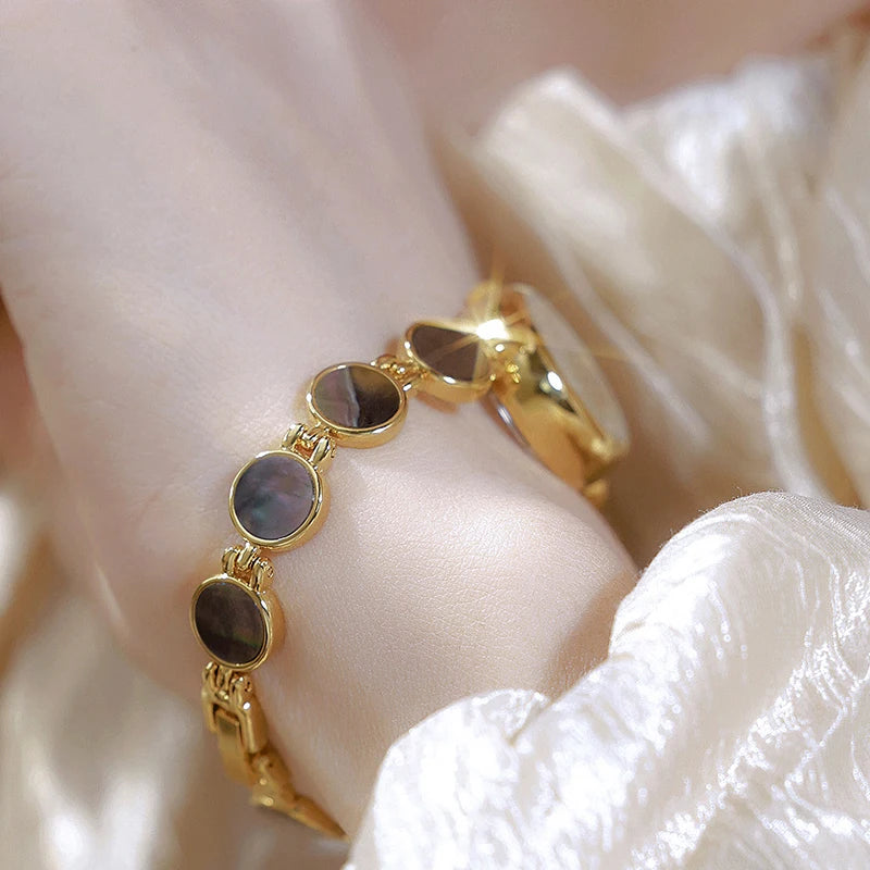 Women Wrist Watches Fashion Brand Luxury Unique Design Ladies Quartz Watches For Female Clock Dropshipping Bracelet Watch Women