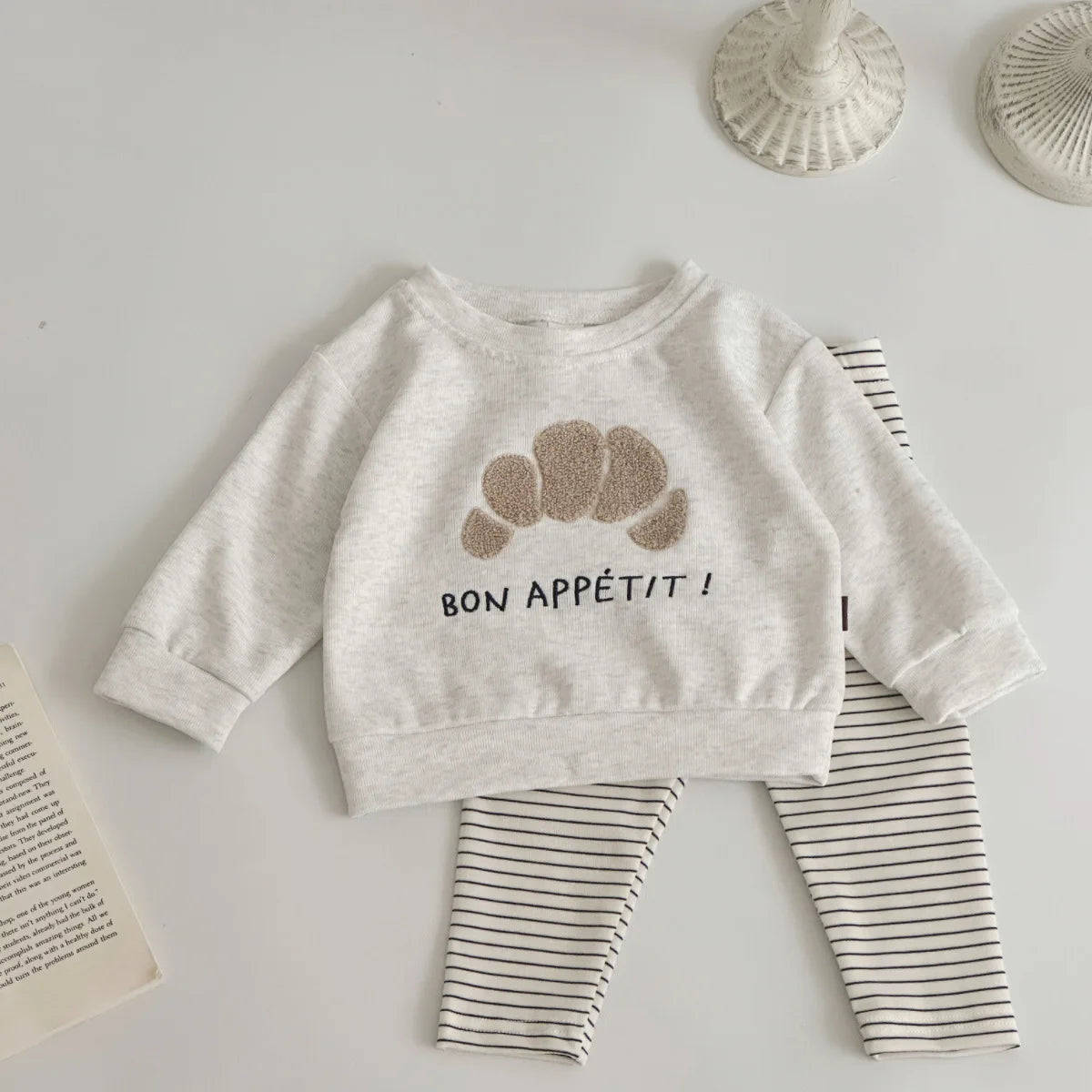 Baby Boy Clothes Sets Bread/Cookies Embroidery Cute Toddler Outfit 2Pcs Long Sleeves Top Pants Newborn Baby 0-3 Years Tracksuit