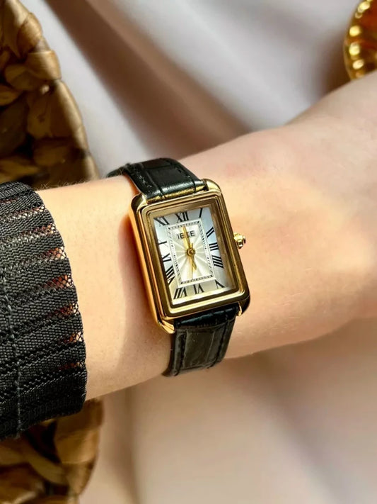 Vintage Women Quartz Watch Rectangle Roman Numeral Clock Elegant Temperament Leather Ladies Watch