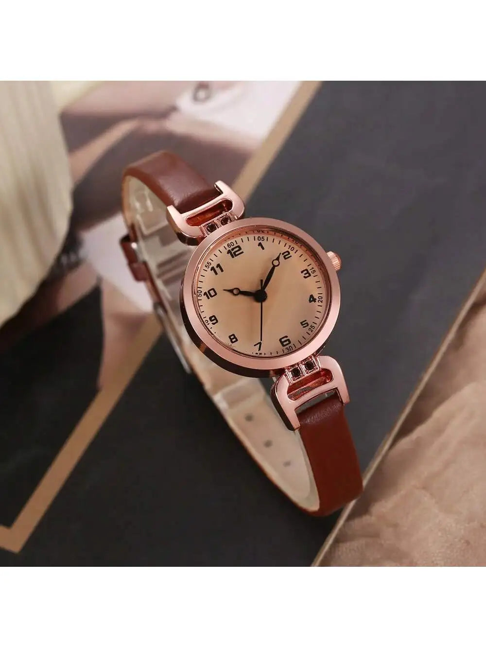 1 pcs watch for women, student ins, high aesthetic value, light luxury, British style, small dial, women's quartz watch