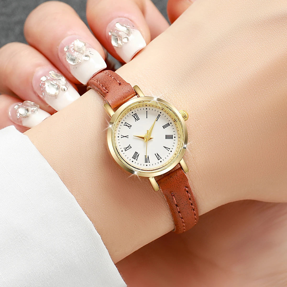 Women Watches Fashion Small Roma Dial Ladies Leather Band Quartz Watch Reloj Mujer Girls Clock Gift