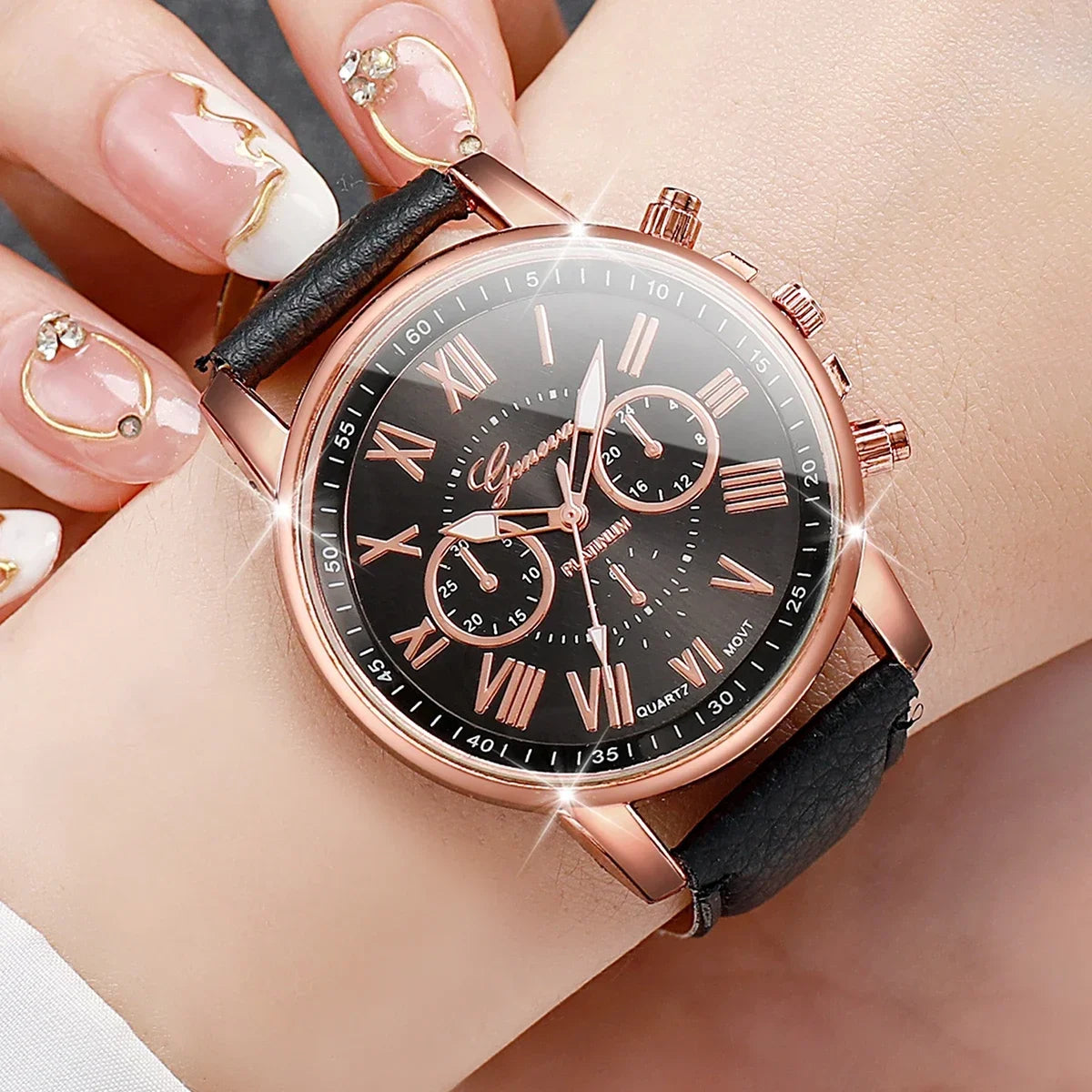 Women's Watches Fashion Roma Dial Leather Band Quartz Watch Ladies Silicone Band Wristwatch Reloj Mujer（Without Box）gift