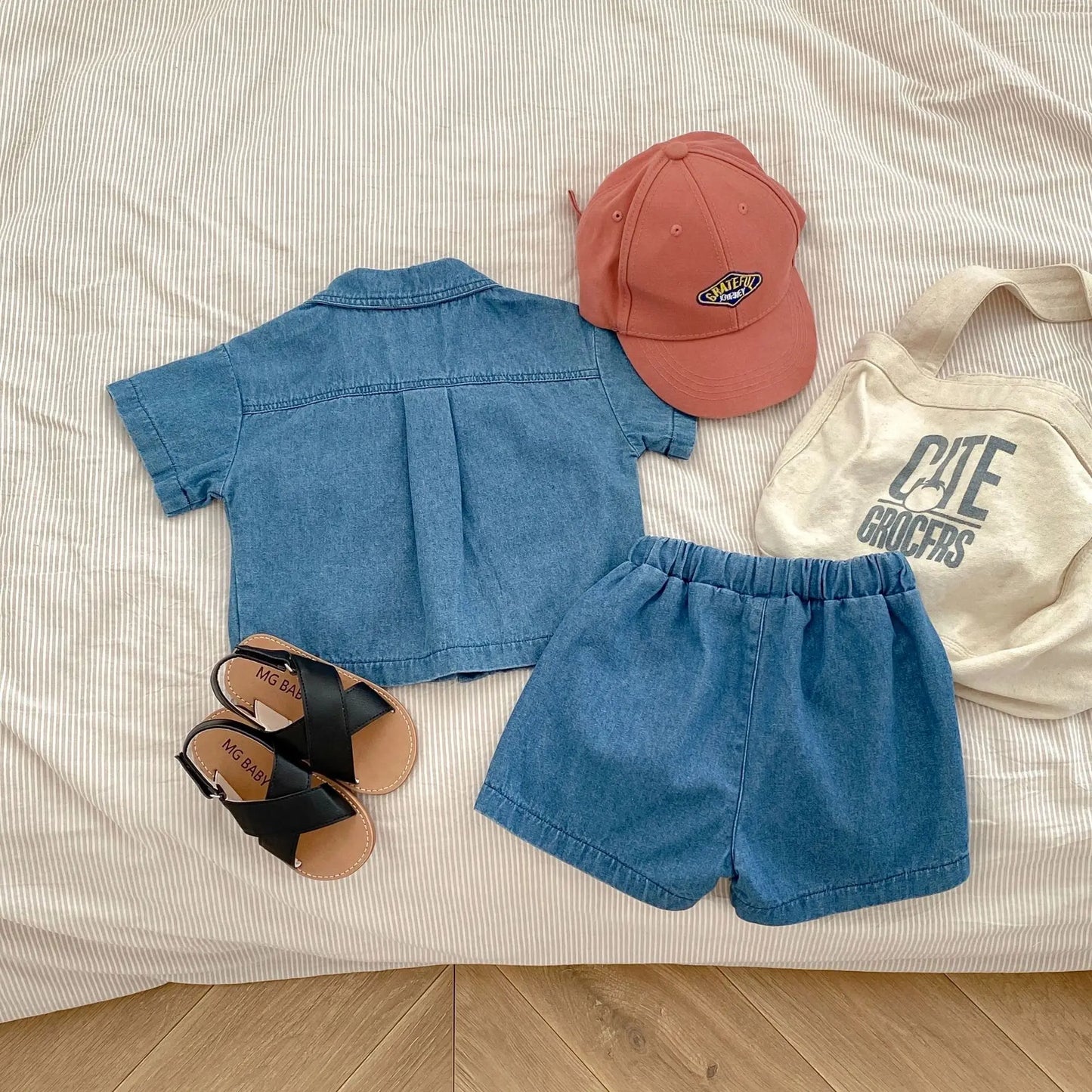 New baby clothes in summer, 0-3 years old baby girl and boy, sleeve pocket top + boxer shorts two-piece set