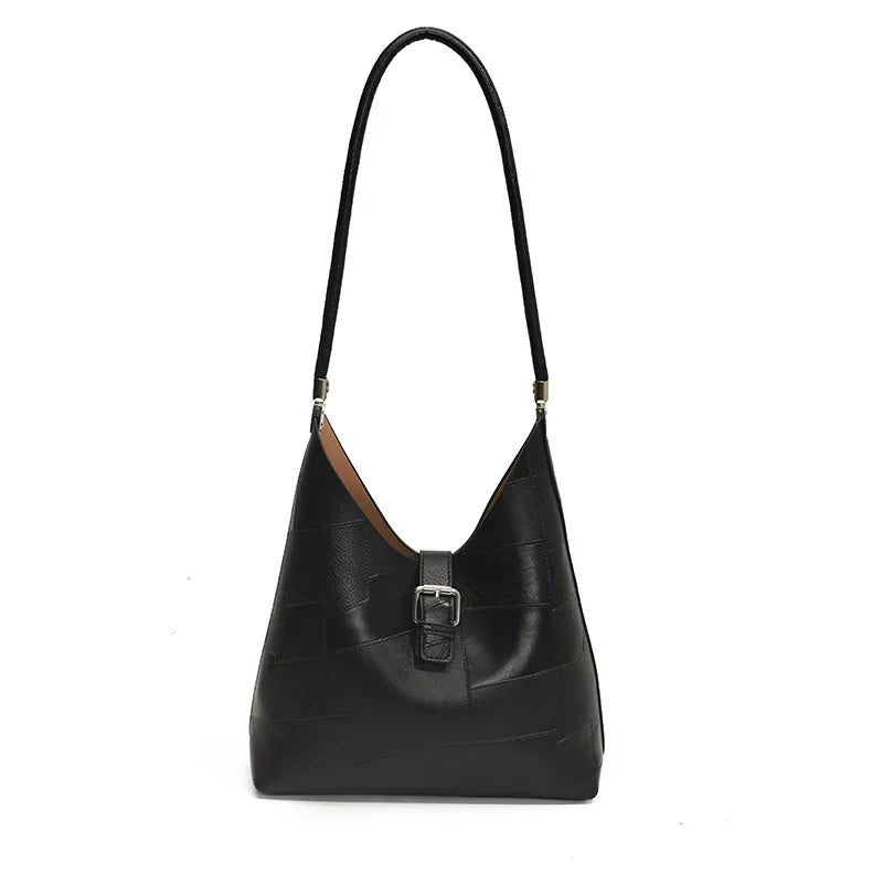 Women's Summer Underarm Bag. Stylish, Personalized, with Trendy Texture, Compact and Practical, A Simple and Beautiful Option