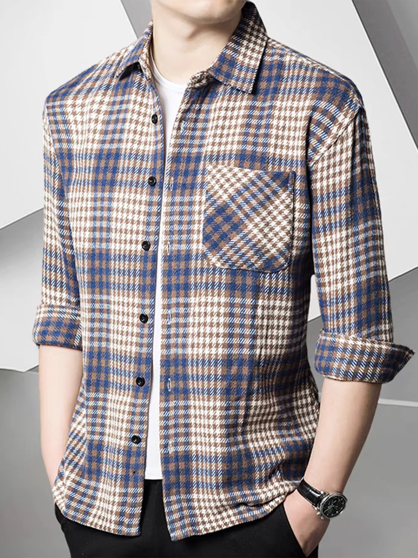 Men's long-sleeved corduroy shirt; spring new men's clothing; high-end feeling, stylish and casual shirt.