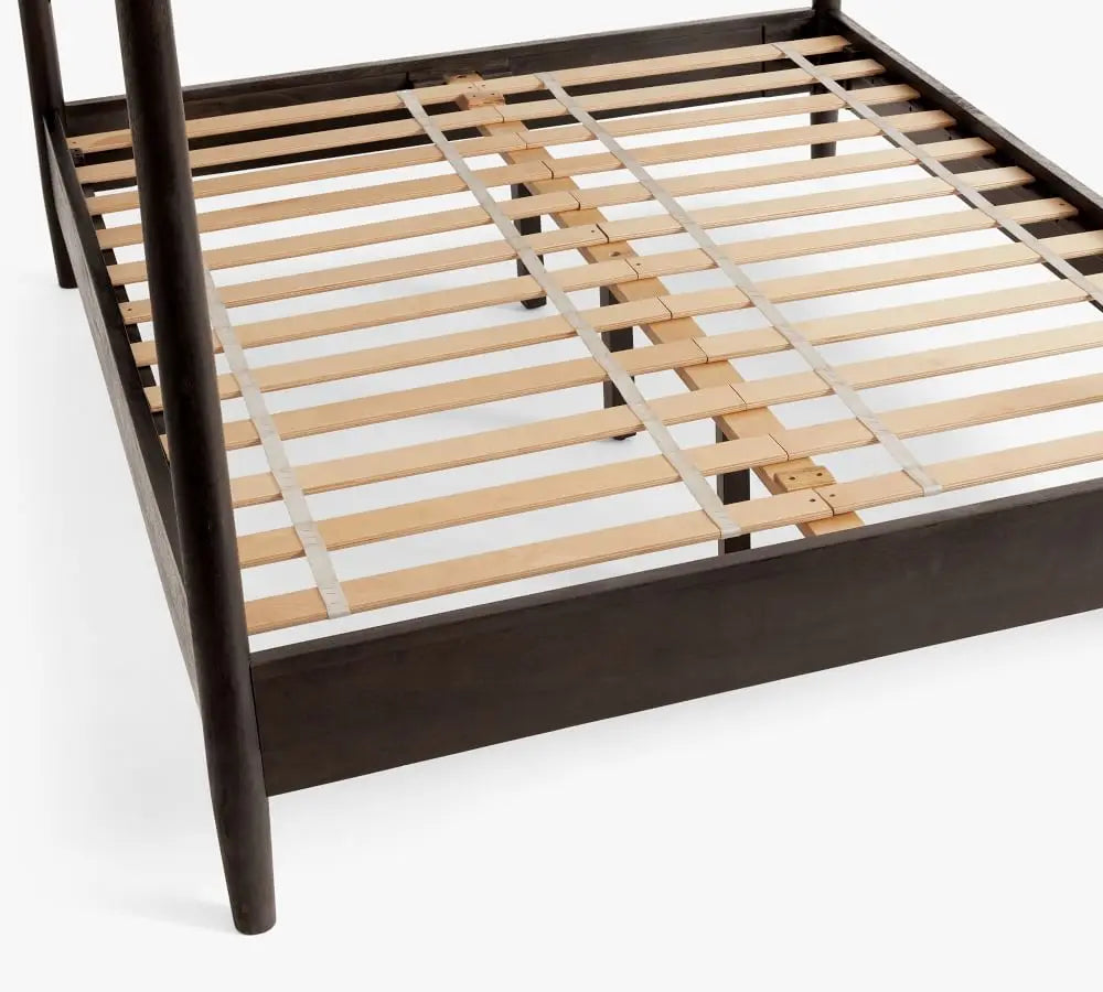 Luxury New Arrival Home Furniture Hotel Bed American Style Wood Bed Bedroom Furniture Panel Platform Four Poster Bed