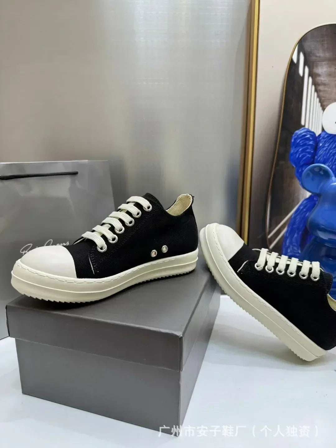 2005 New Rick High Quality Female Canvas Shoes Trend Brand Designer Couple Board  Mountaineering O-wen Sports Shoes  Women Shoes