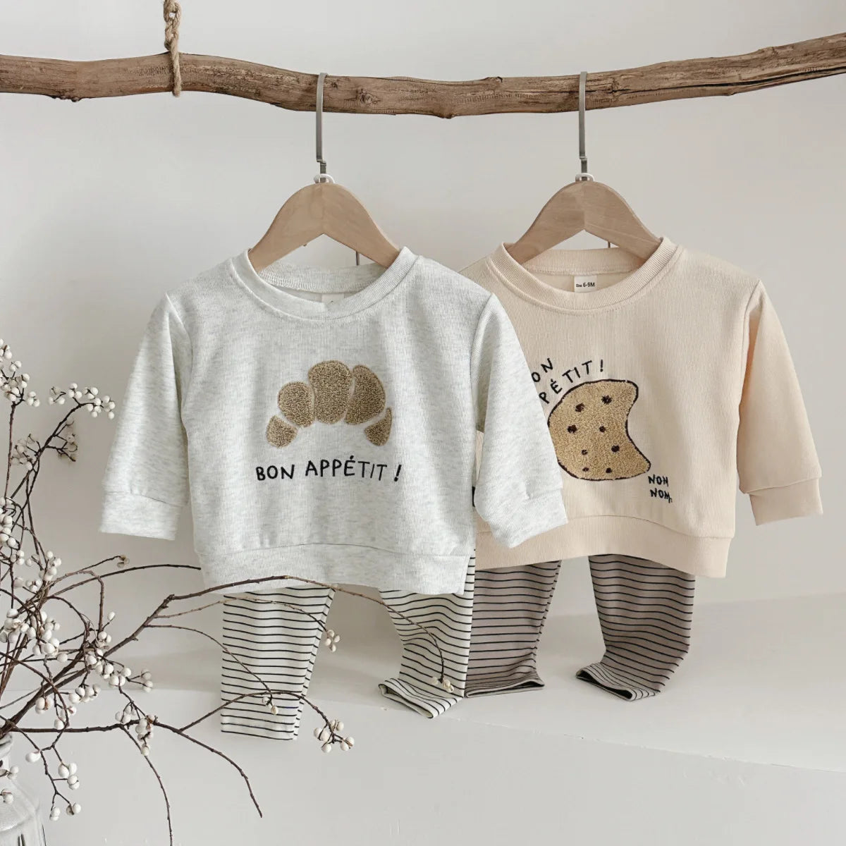 Baby Boy Clothes Sets Bread/Cookies Embroidery Cute Toddler Outfit 2Pcs Long Sleeves Top Pants Newborn Baby 0-3 Years Tracksuit