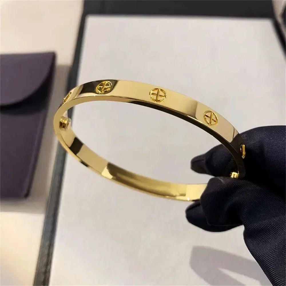 Fashion stainless steel cross pattern bracelet, luxurious trendy and simple design Bracelet men and women Couple jewelry gift